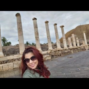 Meet your Posher, Rebecca